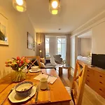 Apartament 370, Seepark
