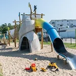 370, Seepark Apartament