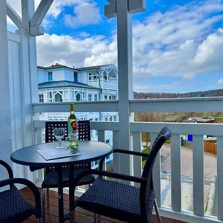 370, Seepark Apartment